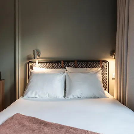 The Diplomat Hotell *